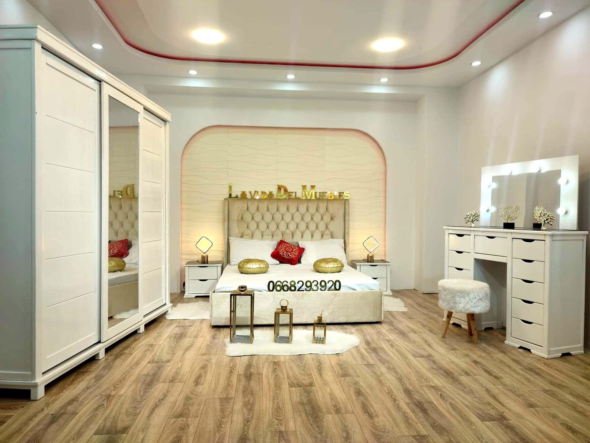 غرفة #هوليود 💡 ( خزانة 3 أبواب )